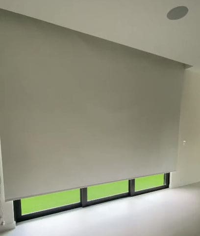 Outside mount blackout blind